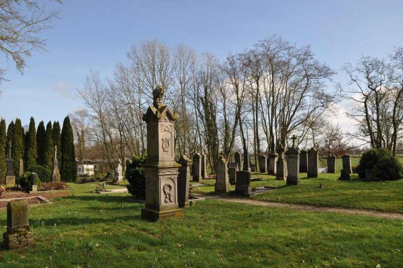 Historischer Friedhof