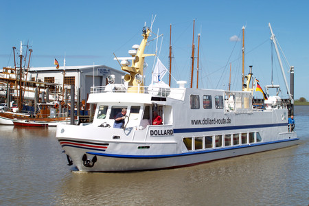 Fahrgastschiff Dollard in Ditzum