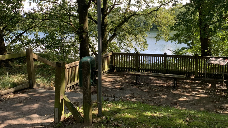 Rastplatz mit Aussichtsform